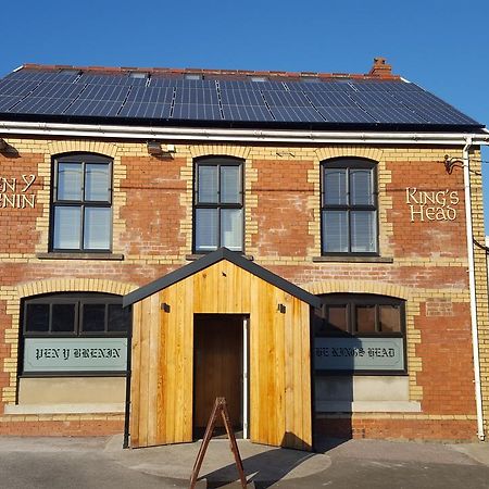 Kings Head Hotel Capel Hendre Exterior foto