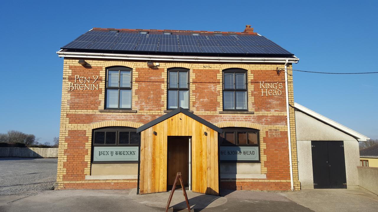 Kings Head Hotel Capel Hendre Exterior foto
